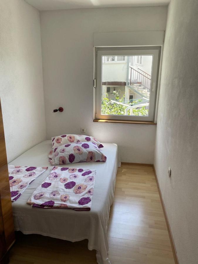 Apartments Papic Трогір Екстер'єр фото