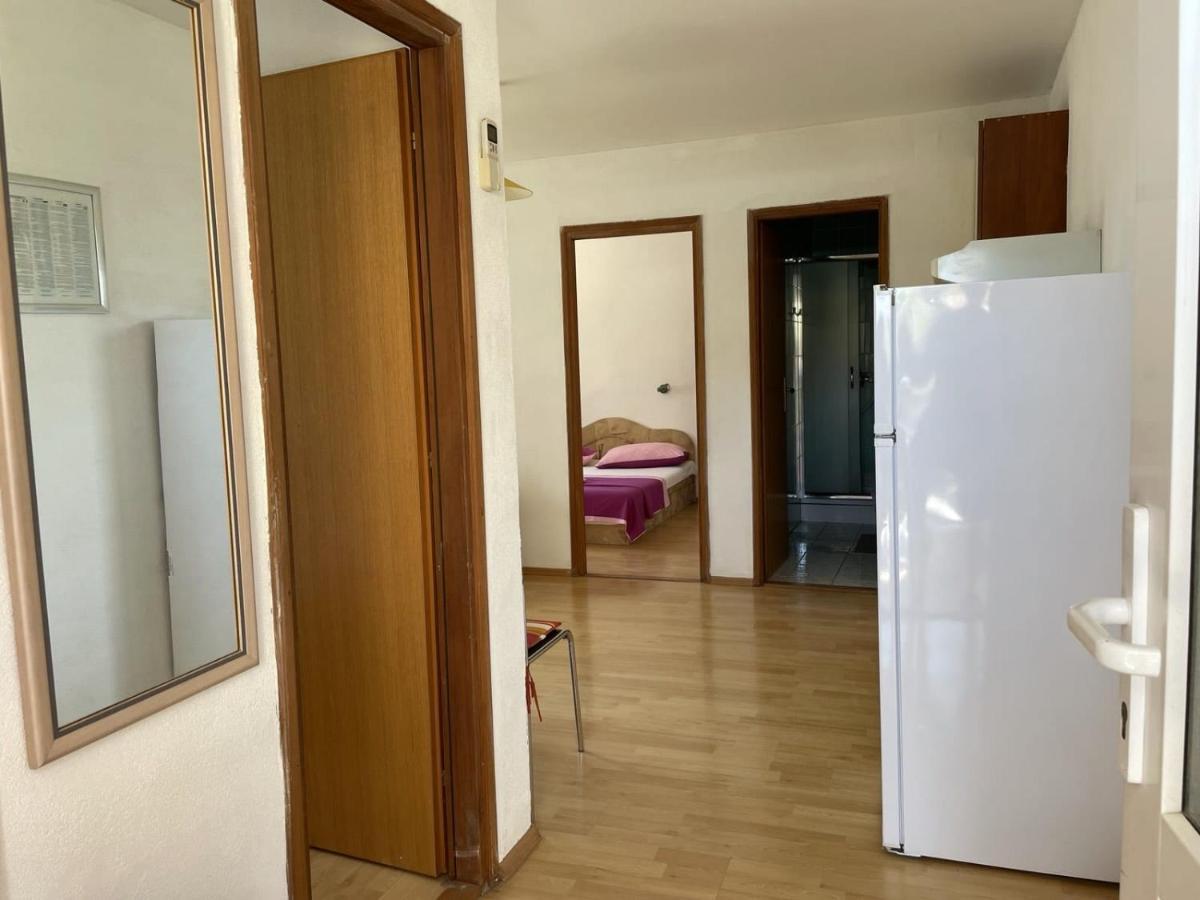 Apartments Papic Трогір Екстер'єр фото